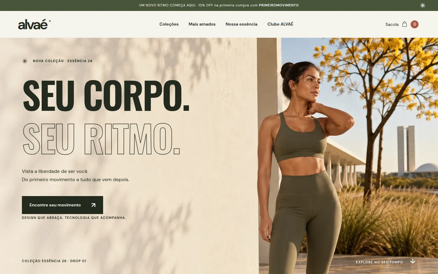 Tela de um notebook mostrando a loja online Alvaé, projeto de e-commerce de moda fitness do portfólio.