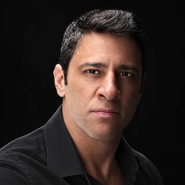 Marcus Câmara, responsável pela criação e edição das peças.